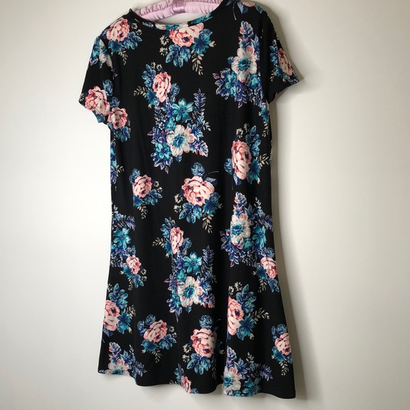 Pink Rose Dresses Pink Rose Vintage Brand Floral Skater Dress Large